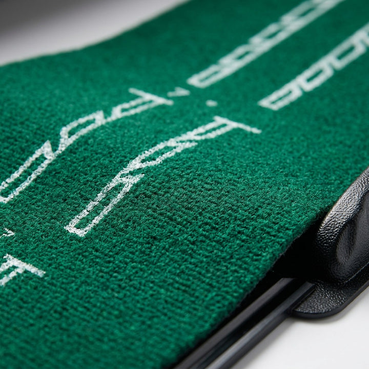 Portable Indoor Golf Putting Mat - 2.6m Training Aid with 3D Arrow Design